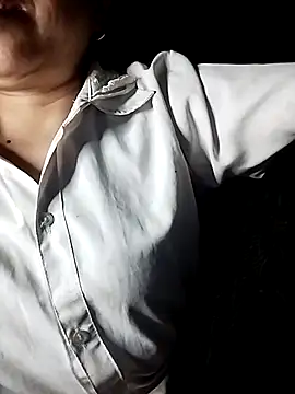 Sam-cute online show from April 16, 2:50 pm