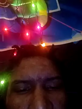 LadySn0w26 online show from May 8, 6:16 am