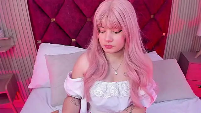 DakotaMoonn online show from February 27, 1:00 pm