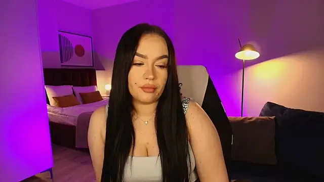 tinafox  online show from February 3, 3:50 pm