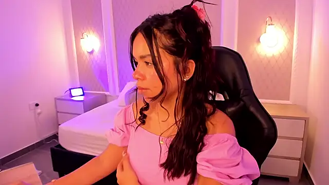 rubby grundy online show from February 15, 8:02 am