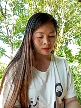 Bling sexy online show from April 12, 7:55 am