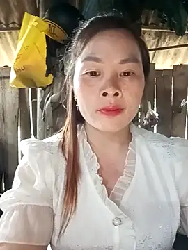 Bling sexy online show from February 15, 8:35 am