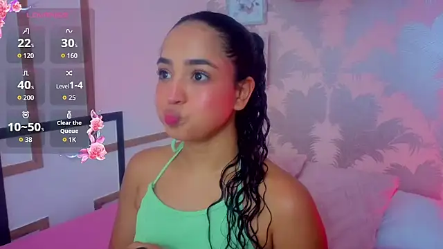 Emma Thompssonn online show from May 27, 12:13 pm