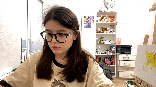 SaintMari online show from March 31, 2:28 pm