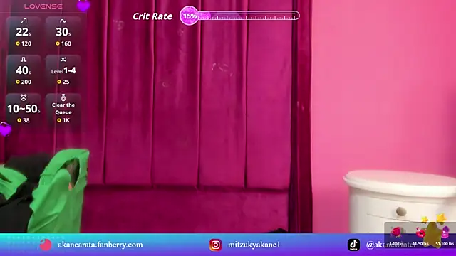 mitzukywinteer online show from May 30, 7:43 pm