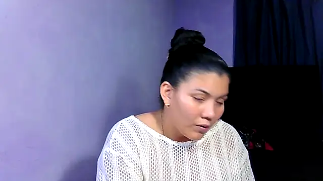 Helena-Paola online show from March 18, 3:00 am