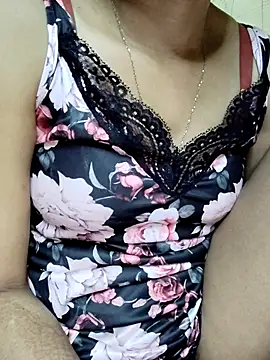 annugirl online show from February 26, 4:39 pm