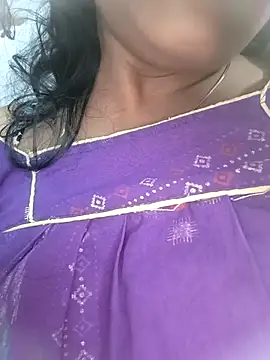 Hot-Tinaa online show from April 7, 2:19 pm