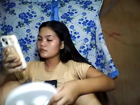 PinaySkinnyJust18 online show from May 29, 9:18 am