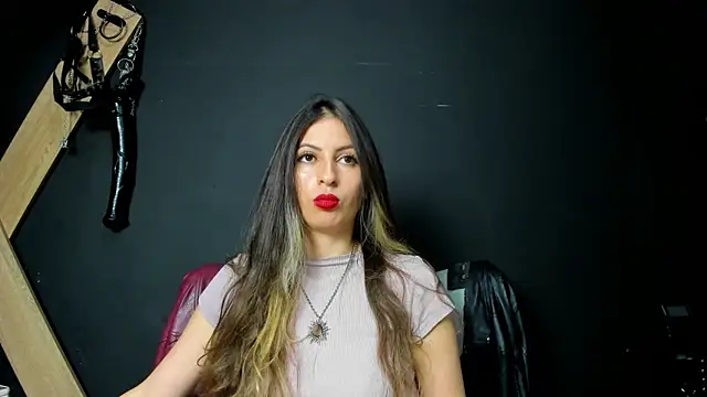 GoddesLeila online show from June 2, 3:57 pm