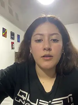 lizzy luminair online show from February 6, 3:21 am