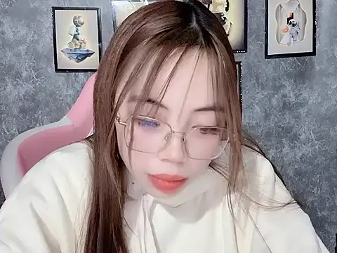 Suki 99 online show from February 2, 4:06 pm