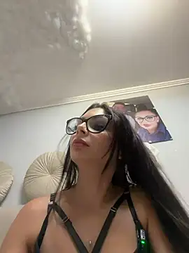 HiddendesireXO01 online show from July 1, 7:13 pm