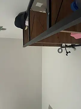 Azra-azrat0 online show from April 17, 4:42 pm