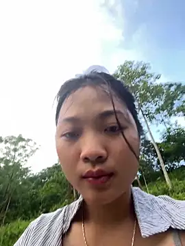 Lyn-be99 online show from May 19, 10:44 am