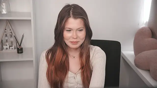 MarnieWootan online show from March 2, 5:30 am