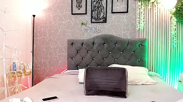 lana gill1 online show from March 17, 3:27 pm