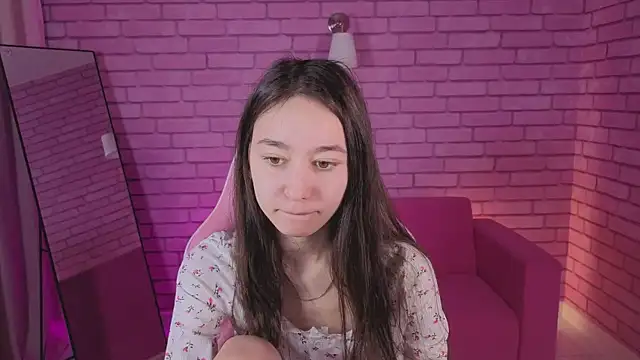 Nicole Brownie online show from March 17, 2:04 am