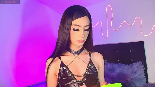 Martina Sky  online show from April 17, 9:00 am