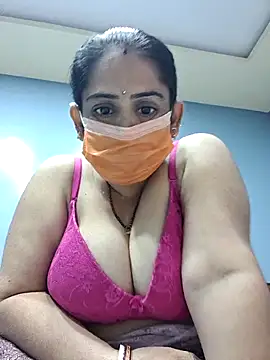 diyam4002 online show from February 9, 9:00 am