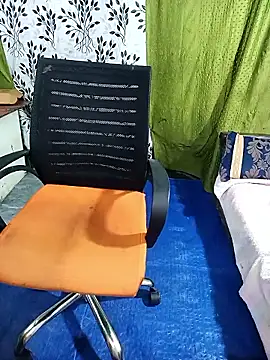 alinaarora online show from March 26, 8:21 pm