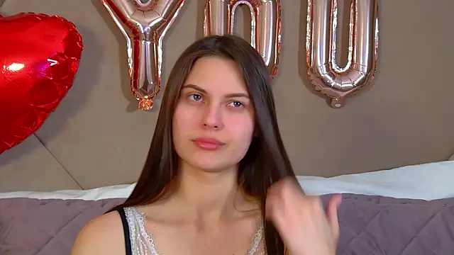 AliceVersal online show from February 16, 9:42 am