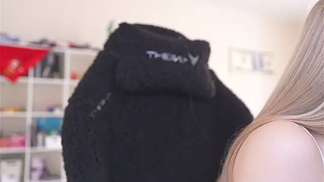 Appr0ved  online show from April 27, 3:09 pm