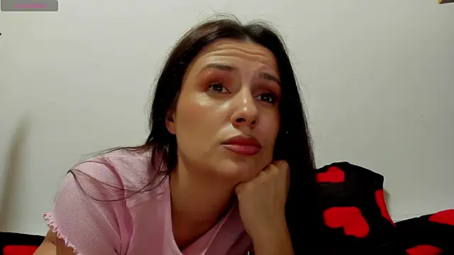 Adeline Reilly online show from March 4, 2:18 am