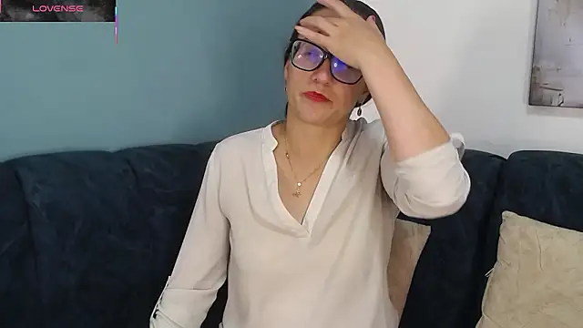 sara marrisson online show from March 9, 9:29 pm