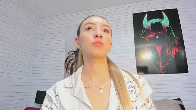 AlanaaHell online show from March 31, 11:05 pm