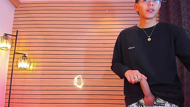 TheBatMansion online show from April 5, 4:44 am