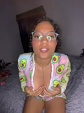 CristalXO online show from April 5, 3:38 am