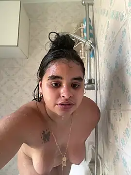 Aloyenita online show from March 27, 1:12 pm