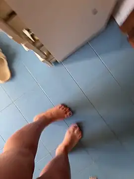 Aloyenita online show from April 3, 1:42 pm