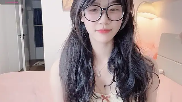 Luminous4173 online show from May 12, 12:56 pm