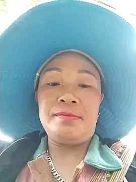 Neoone 1 online show from April 11, 7:45 am