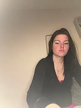 kiaraaaa75 online show from March 31, 7:14 pm