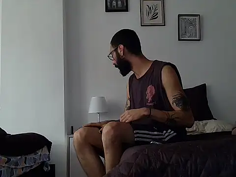 venus midnight online show from March 12, 3:58 pm