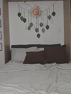 IrisRosse online show from June 1, 4:25 am
