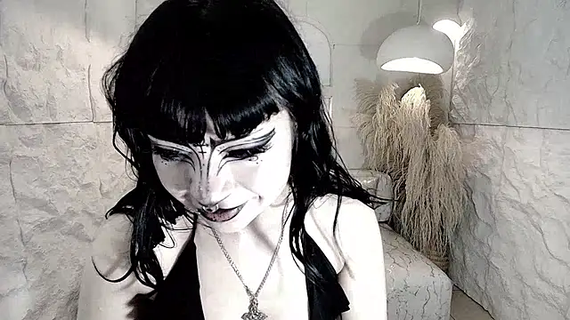 vampkitty r online show from February 9, 1:35 pm