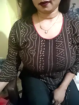 PARI51 online show from March 15, 8:11 pm