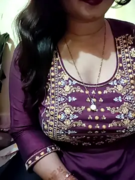 PARI51 online show from February 18, 8:52 pm