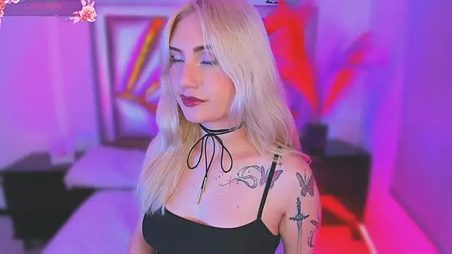 Mariluu  online show from March 16, 1:37 pm