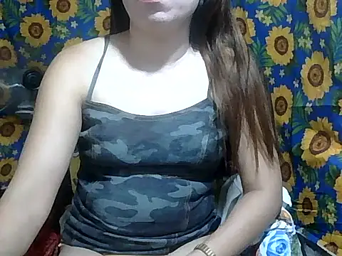 Sexy HotPussy4u online show from April 15, 8:20 pm