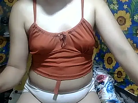 Sexy HotPussy4u online show from April 15, 10:05 am