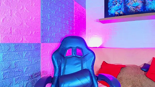 alanna Love02 online show from February 3, 6:40 am