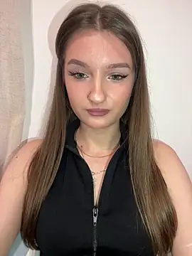 Green eyes lady online show from February 9, 10:28 am