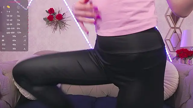 DreamyRosie online show from February 17, 6:29 pm