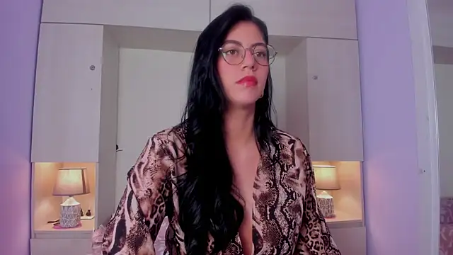 GabbyOwenn online show from February 4, 12:08 pm